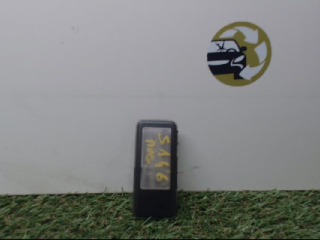 Lumiere porte avant gauche BMW X3 E83 PHASE 1 Diesel - 1