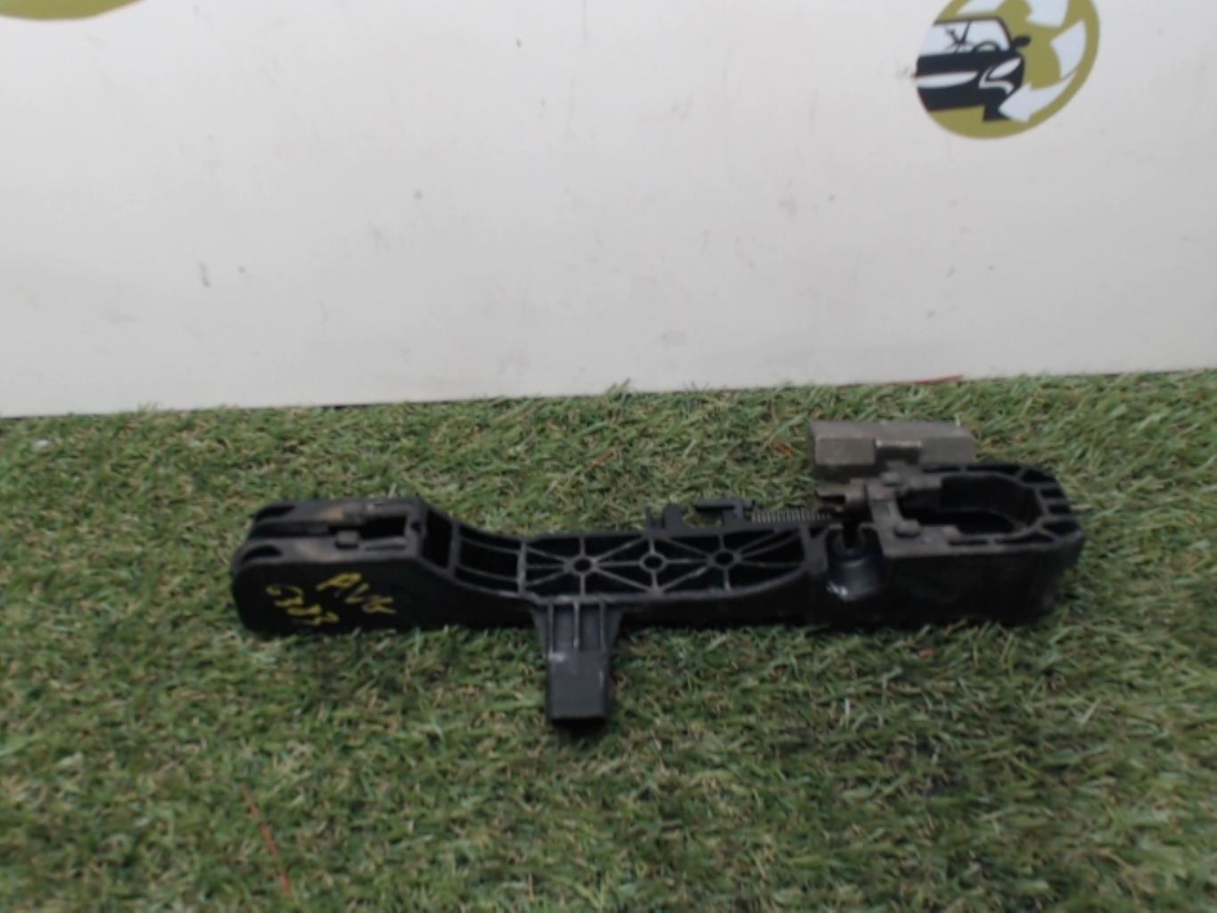Support poignee porte avant gauche RENAULT LAGUNA 2 PHASE 2 BREAK Diesel - 1