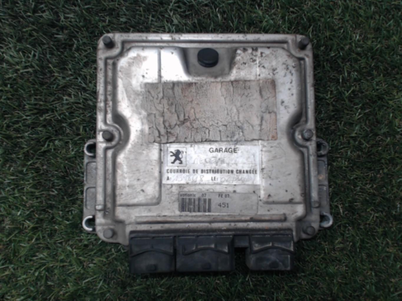 Calculateur CITROEN SAXO PHASE 1 Essence - 1