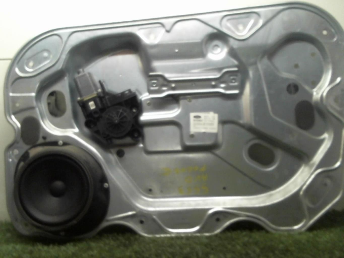 Leve vitre electrique avant droit FORD FOCUS 2 PHASE 2 BREAK Diesel - 1