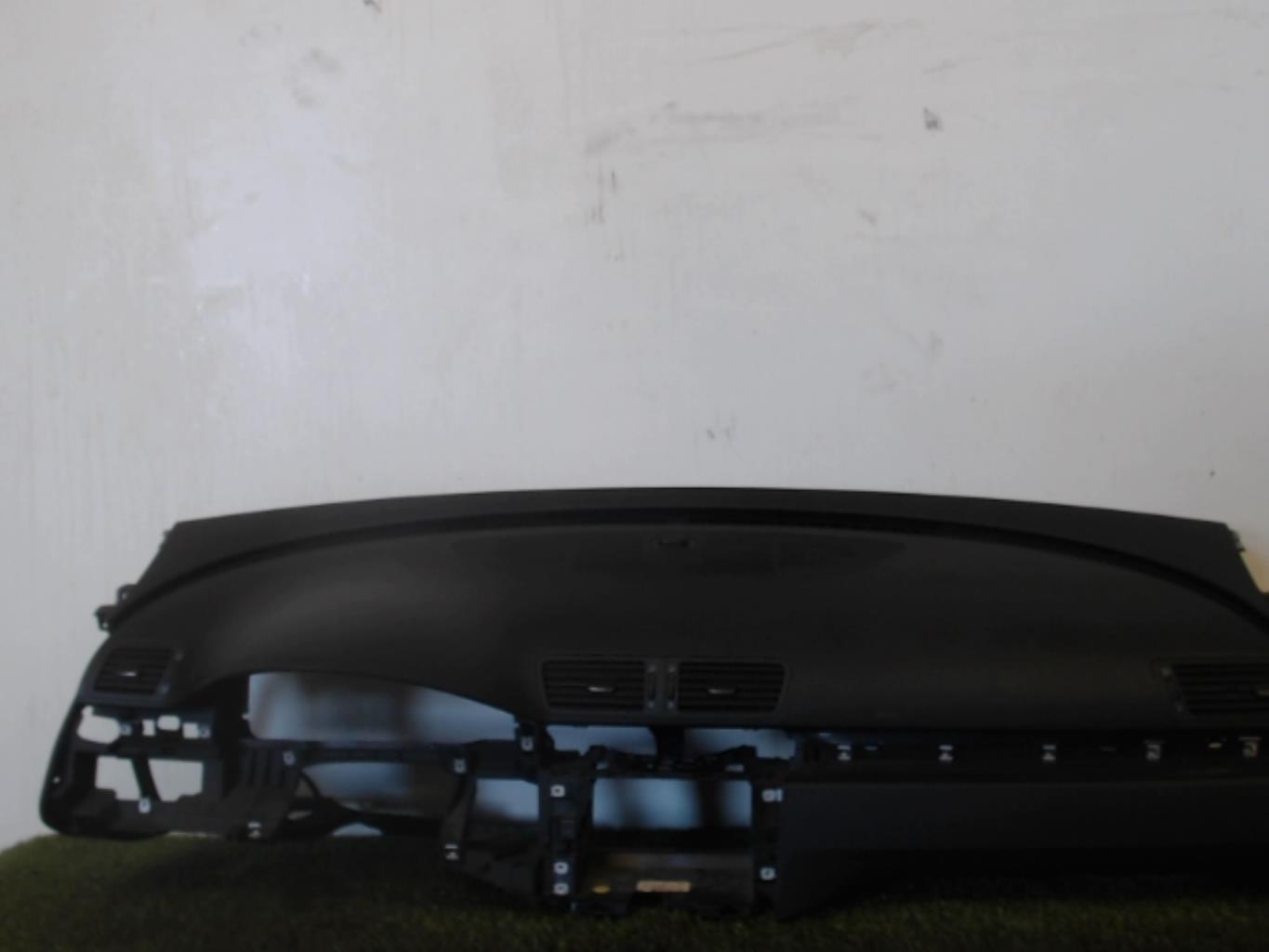 Tableau de bord VOLKSWAGEN PASSAT 5 BREAK Diesel - 1