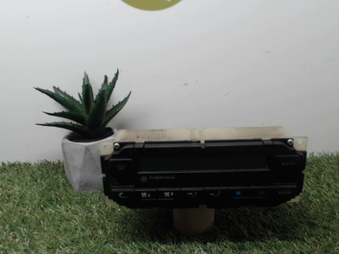 Commande chauffage VOLKSWAGEN GOLF 4 Diesel - 1