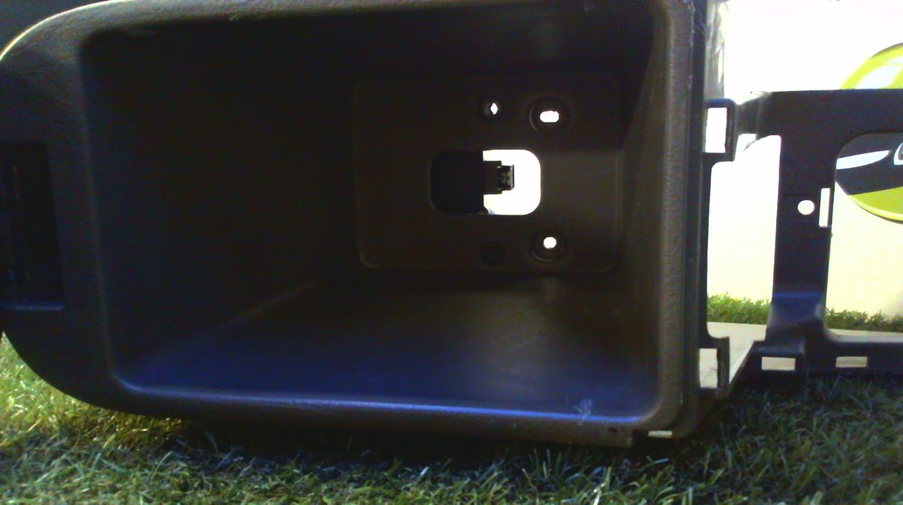 Console central (interieur plastique) HYUNDAI SANTA FE 1 Diesel - 1