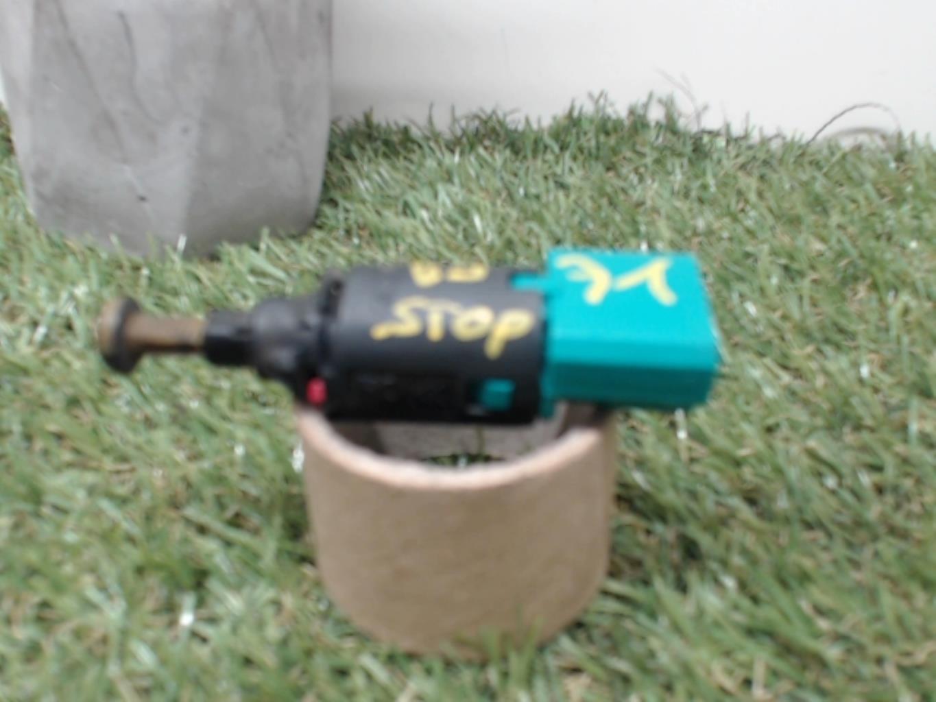 Contacteur feu stop CITROEN C2 PHASE 1 Essence - 1
