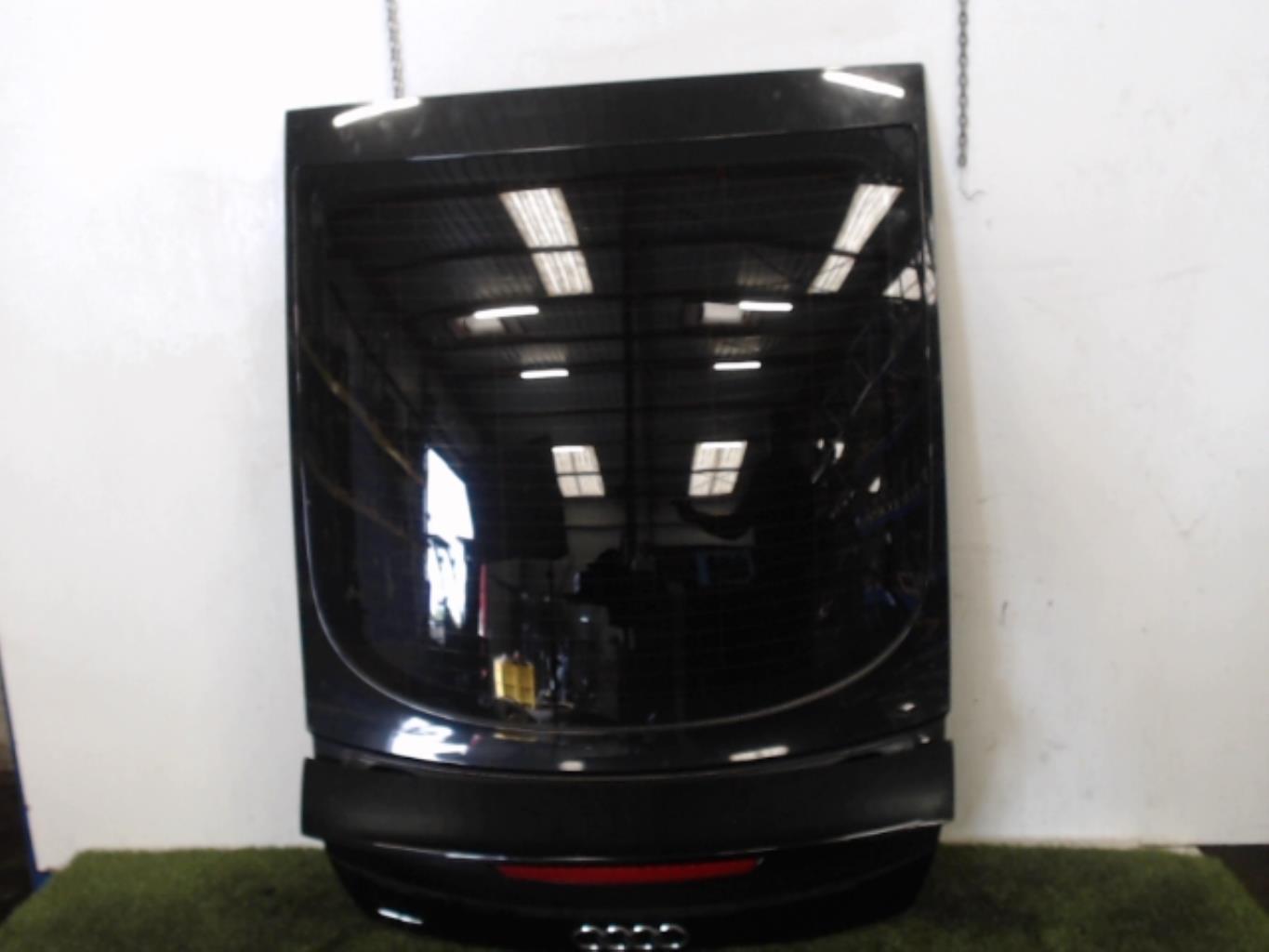 Malle/Hayon arriere AUDI TT 2 COUPE PHASE 1 Essence - 1