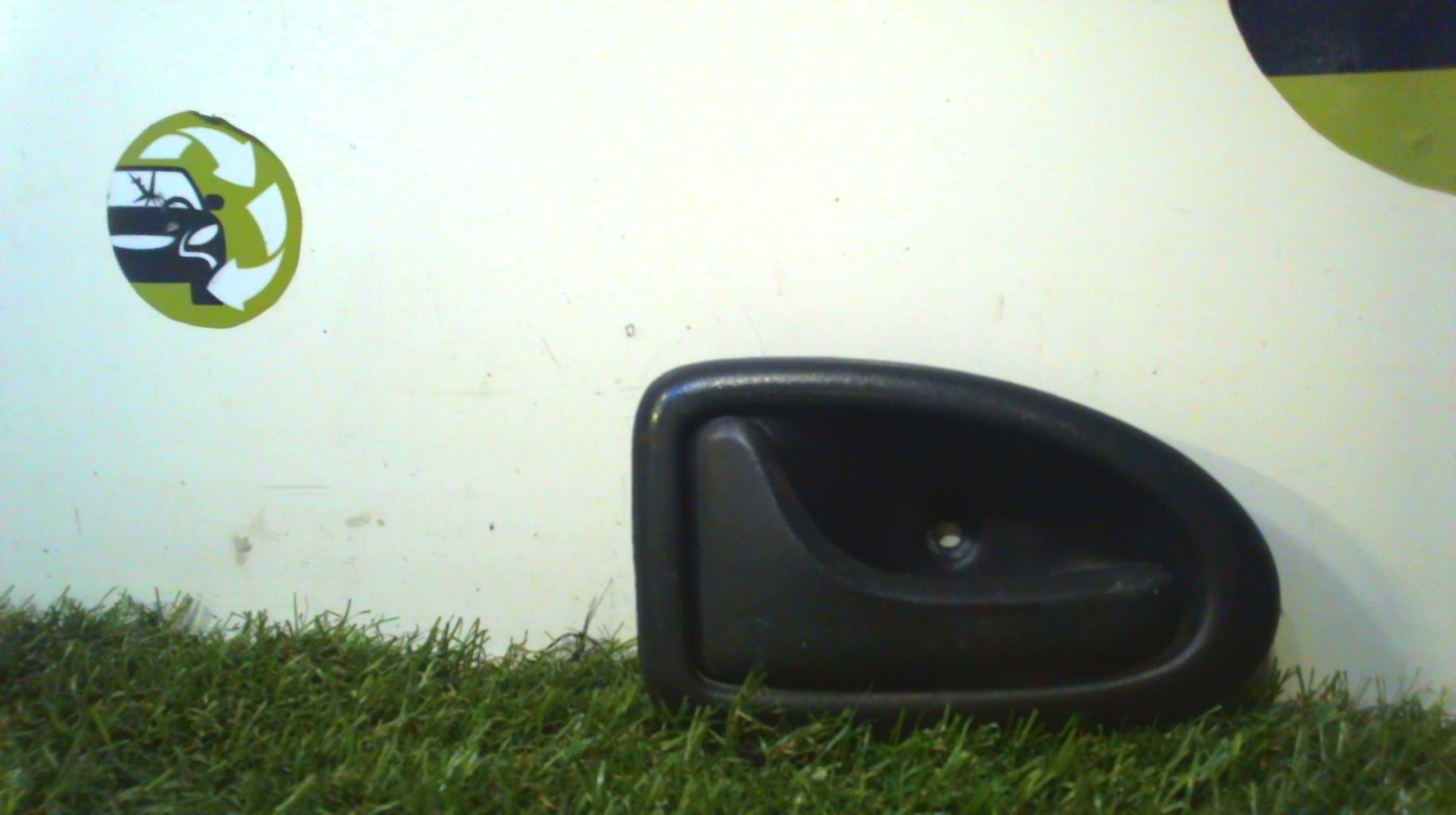Poignee porte avant gauche RENAULT TRAFIC 2 PHASE 1 Diesel - 1