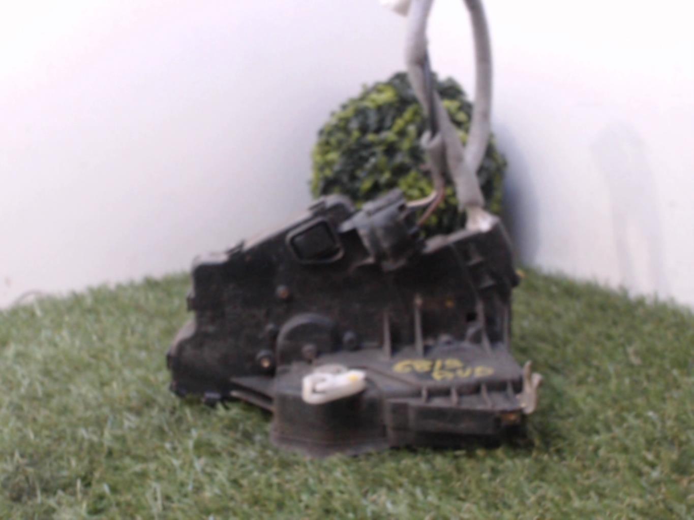 Serrure avant droit BMW SERIE 3 E46 PHASE 2 Diesel - 1