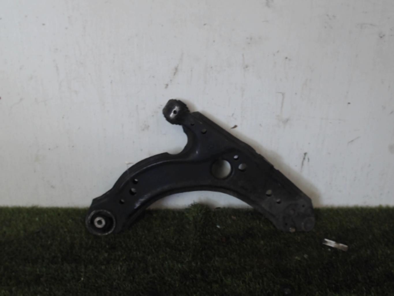 Triangle avant gauche AUDI A3 1 PHASE 2 Diesel - 1