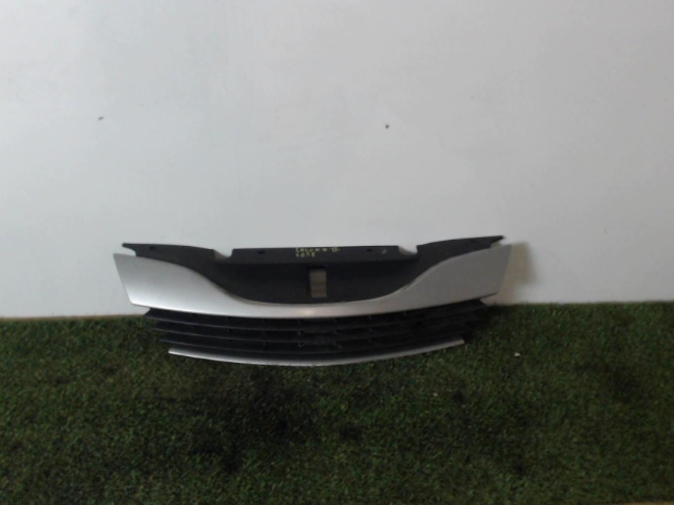 Calandre RENAULT LAGUNA 2 PHASE 2 BREAK Diesel - 1