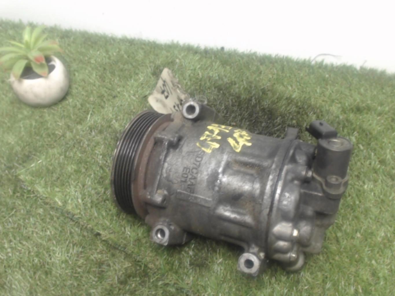 Compresseur clim PEUGEOT 407 PHASE 1 BREAK Diesel - 1