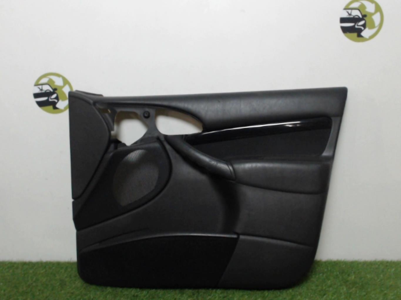 Panneau de porte avant droit FORD FOCUS 1 BREAK Diesel - 1