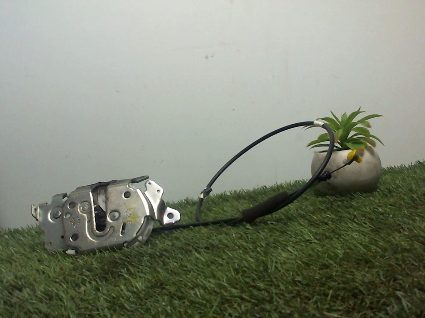Serrure de hayon NISSAN NV200 Diesel - 1