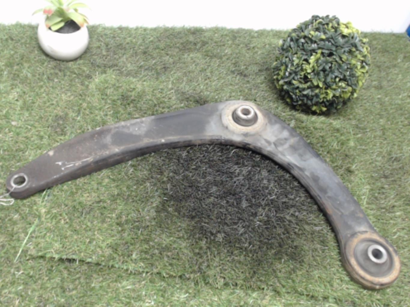 Triangle inferieur avant droit CITROEN C4 1 PHASE 1 COUPE Diesel - 1
