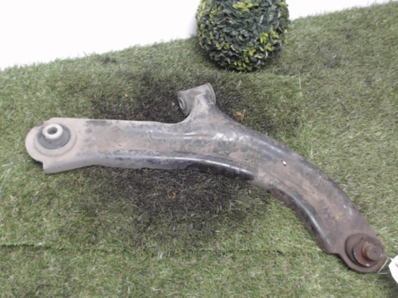 Triangle inferieur avant gauche RENAULT MODUS PHASE 1 Diesel - 1