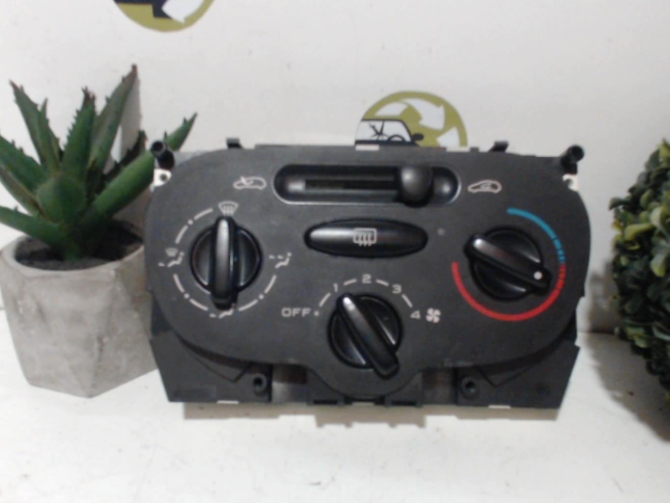 Commande chauffage PEUGEOT 206 PHASE 1 Diesel - 1