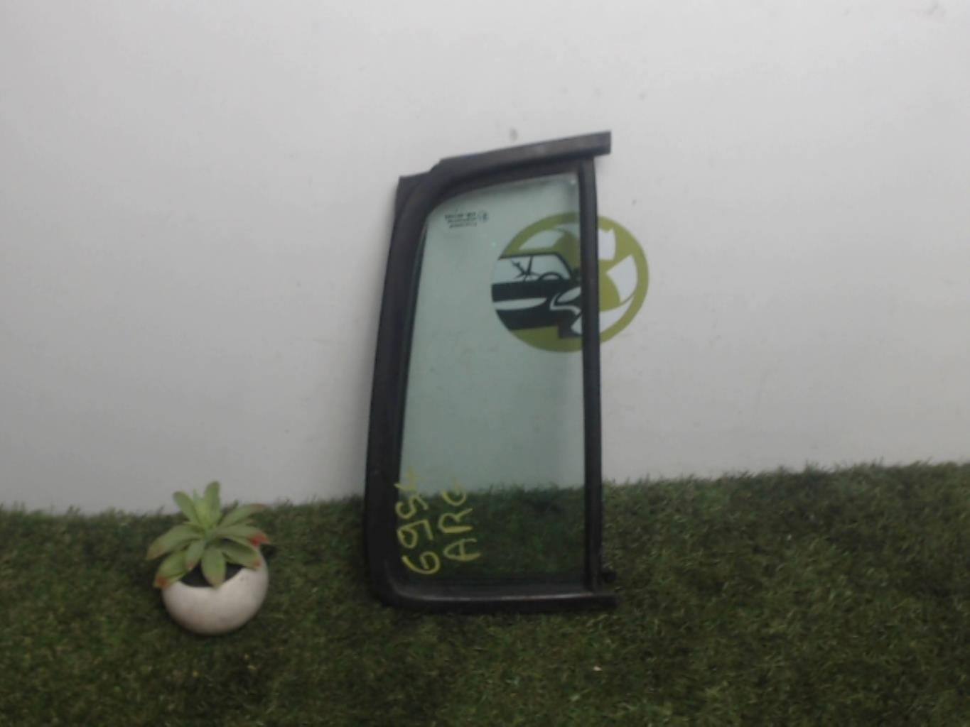 Custode avant gauche (porte) SUZUKI SWIFT 3 Diesel - 1