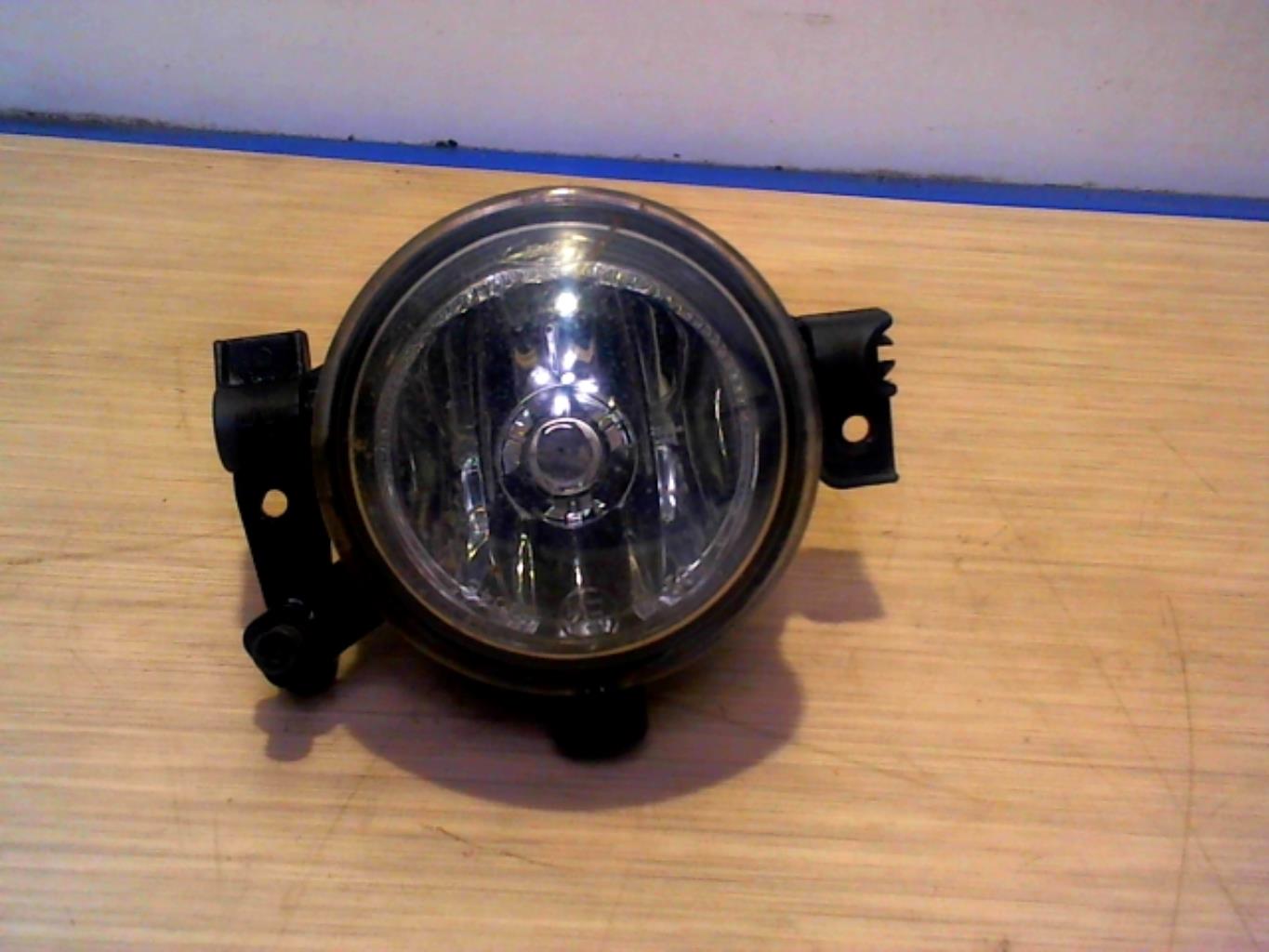 Anti brouillard droit (feux) FORD FOCUS 2 PHASE 1 BREAK Diesel - 1
