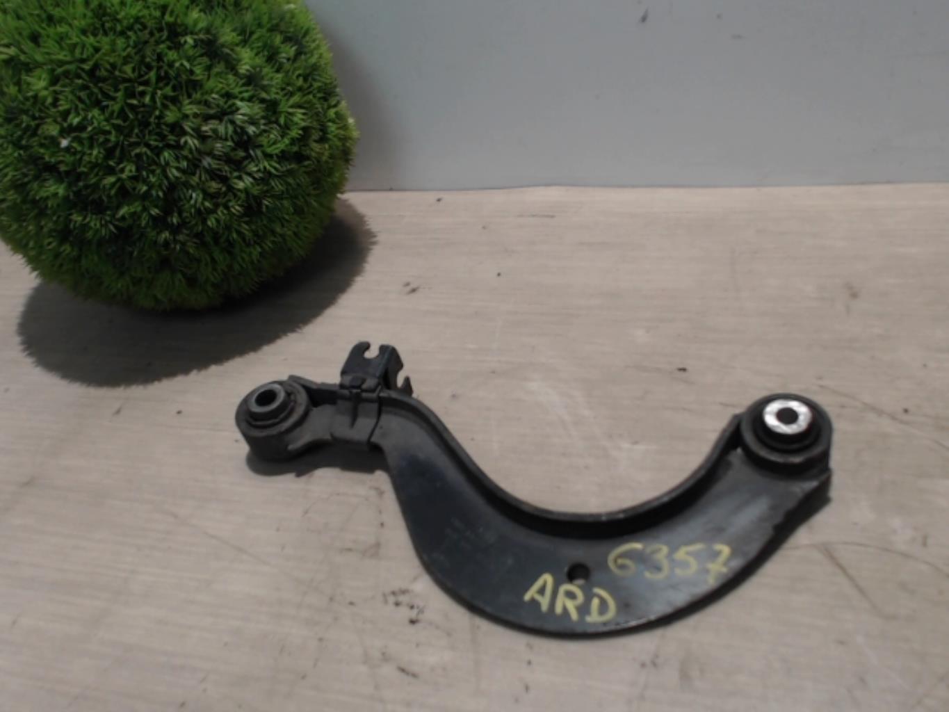 Bras de suspension arriere droit AUDI TT 2 COUPE PHASE 1 Essence - 1