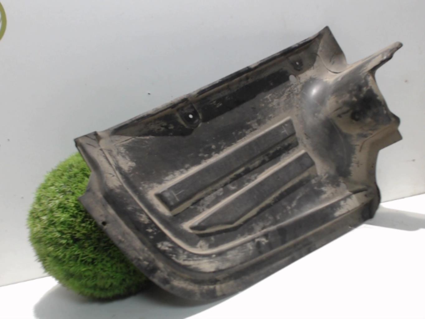 Cache sous moteur VOLKSWAGEN PASSAT 5 Diesel - 1