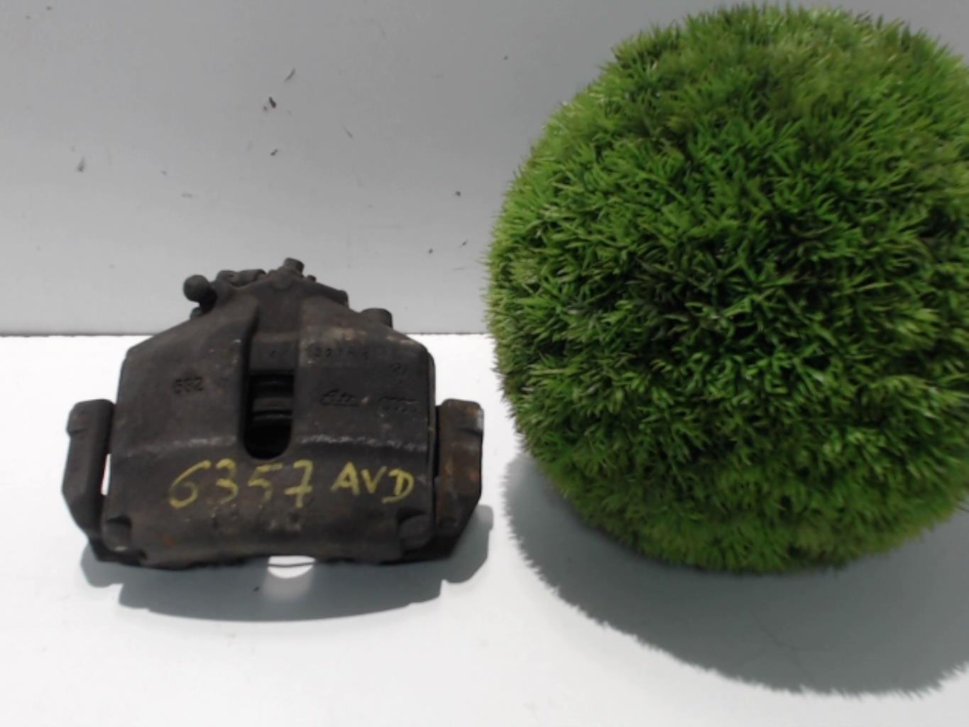 Etrier avant droit (freinage) AUDI TT 2 COUPE PHASE 1 Essence - 1