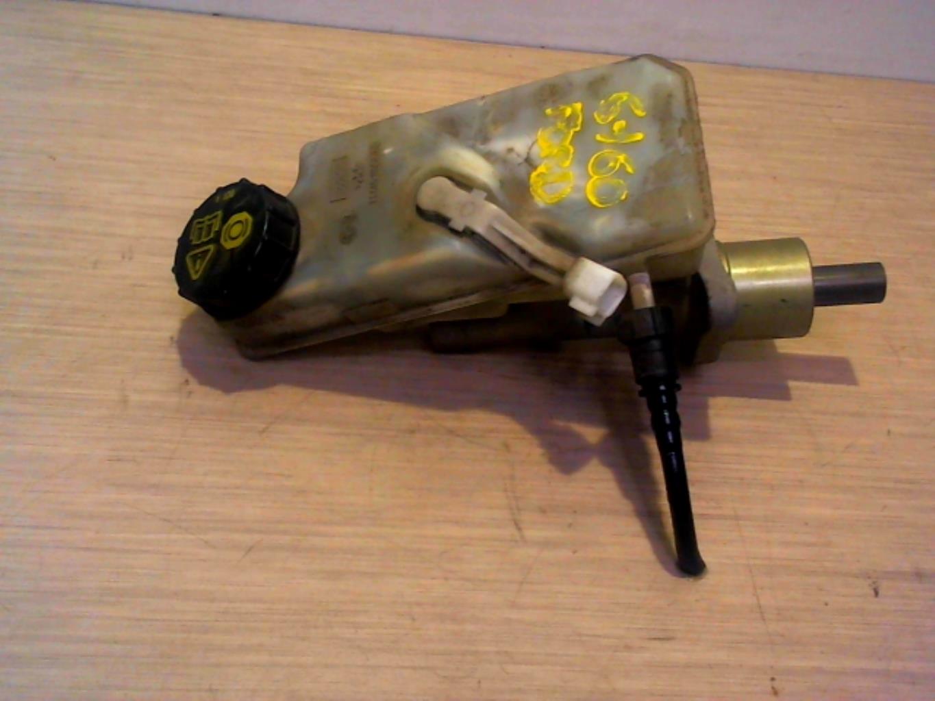 Maitre cylindre (freinage) FORD FOCUS 2 PHASE 1 BREAK Diesel - 1