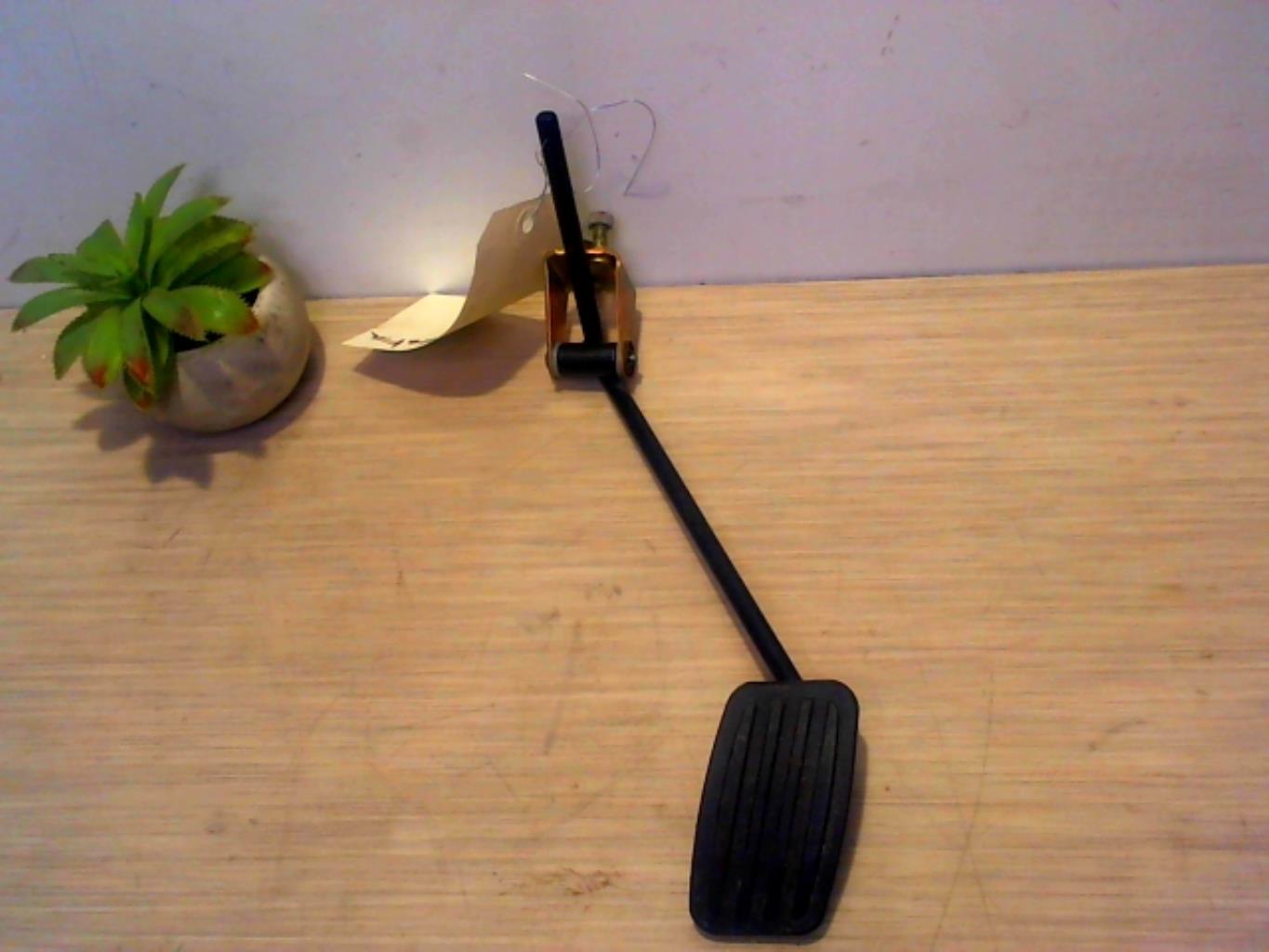 Pedale d'accelerateur MICROCAR MC2 Essence - 1