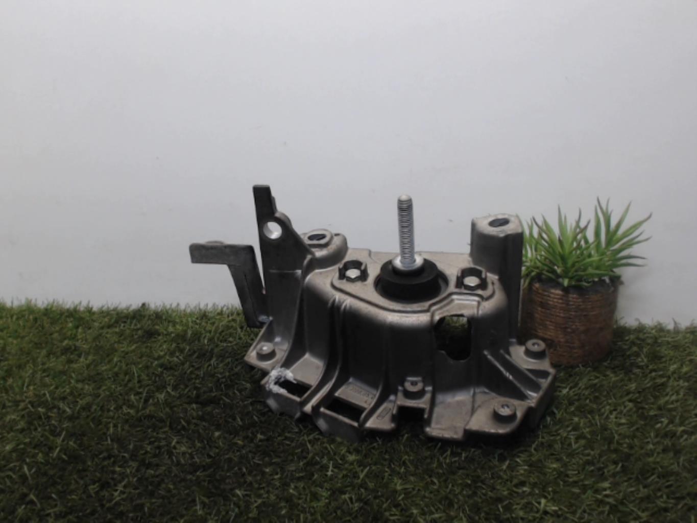 Support aile droit RENAULT CLIO 2 PHASE 1 Diesel - 1