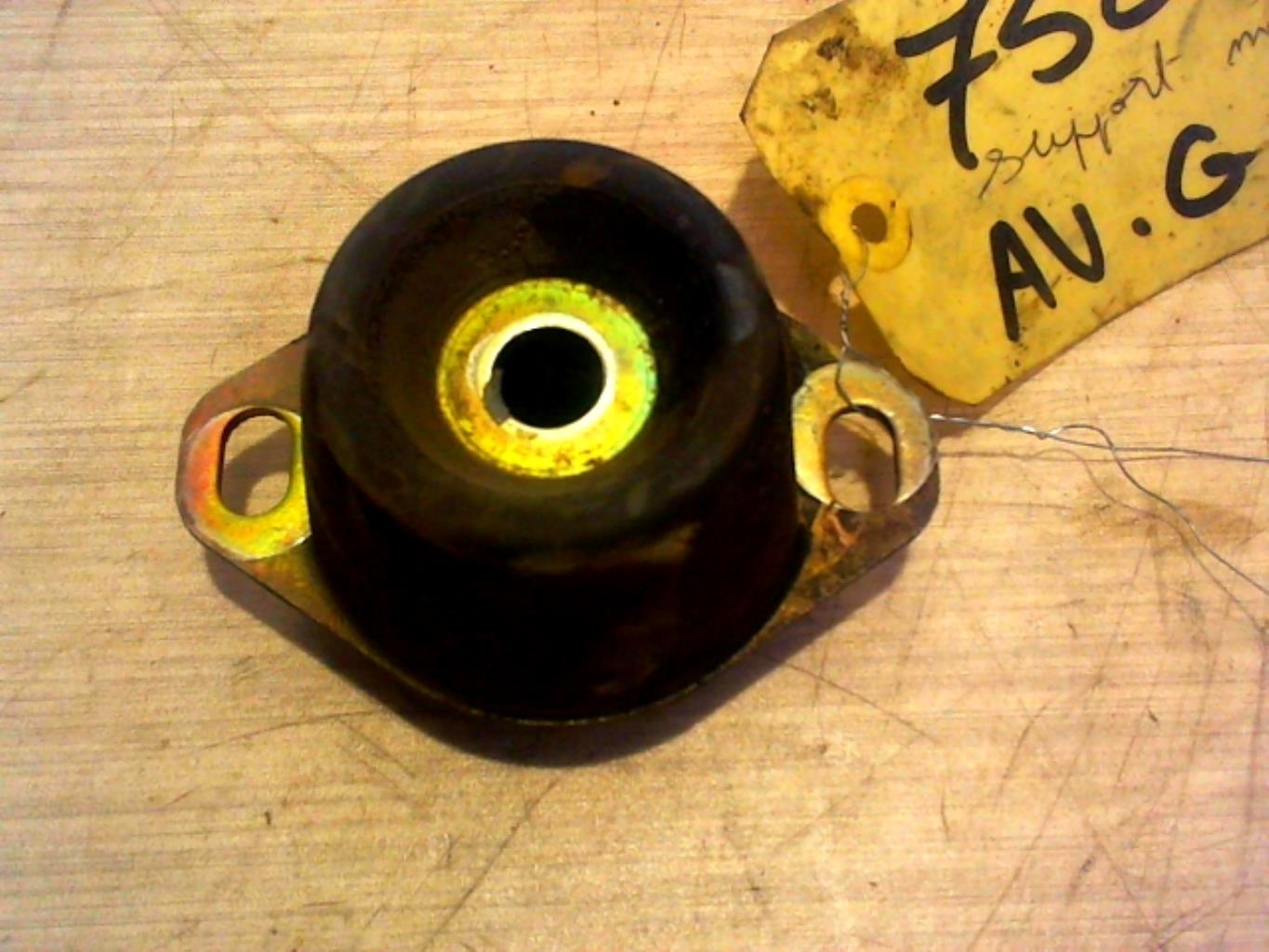 Support moteur gauche CITROEN C4 1 PHASE 1 COUPE Diesel - 1