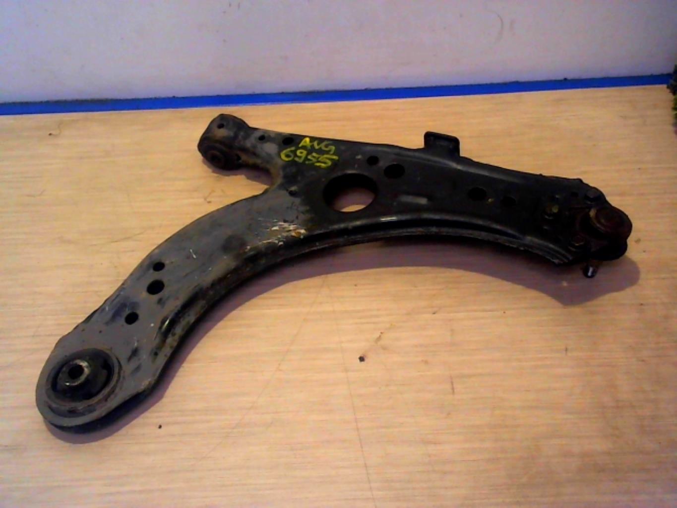 Triangle avant gauche VOLKSWAGEN GOLF 4 Diesel - 1