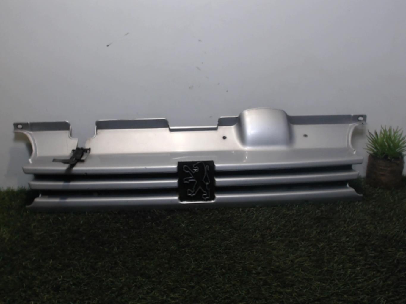 Calandre PEUGEOT 405 PHASE 2 Diesel - 1