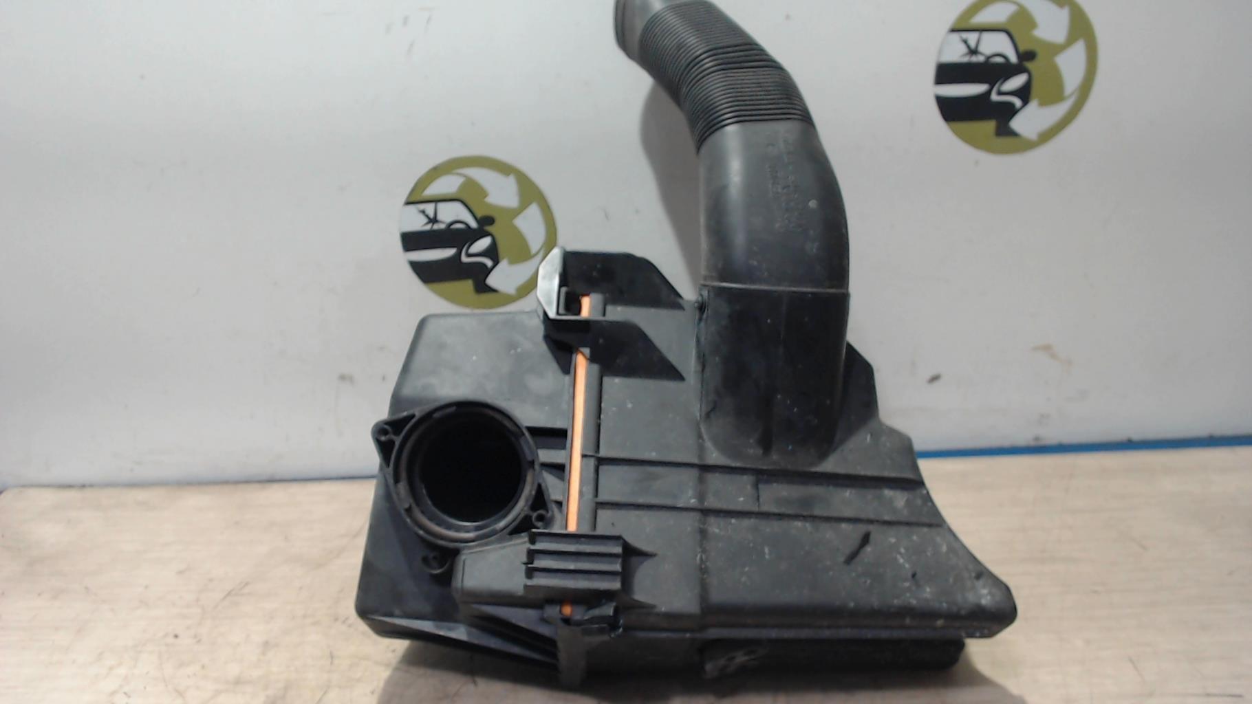 Boite a air VOLKSWAGEN POLO 4 PHASE 2 Diesel - 1