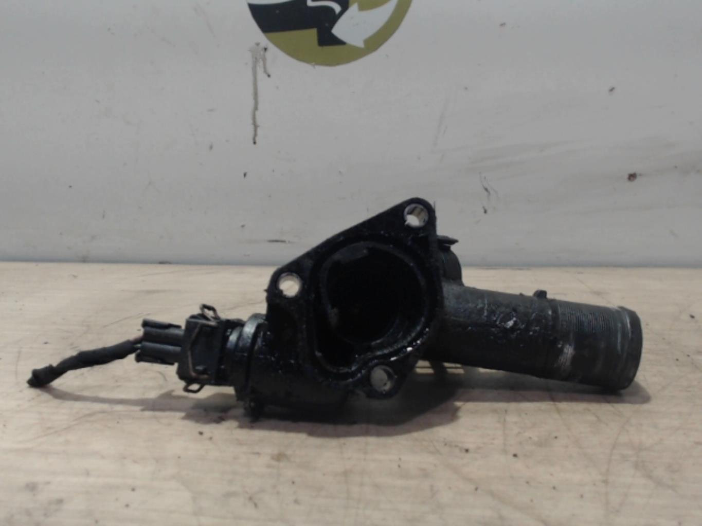 Boitier eau RENAULT CLIO 3 PHASE 1  - 1