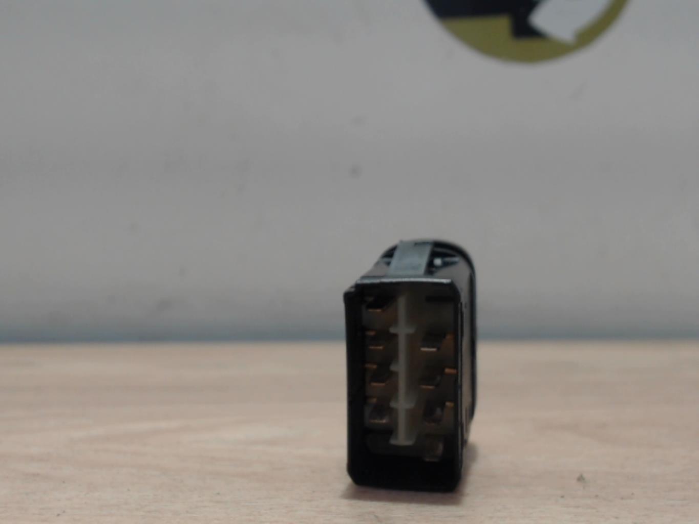 Bouton/Interrupteur MERCEDES VITO 638 Diesel - 1