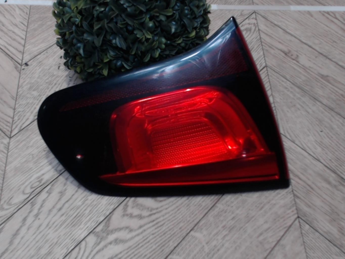Catadioptre arriere droit CITROEN C3 2 PHASE 1 Diesel - 1