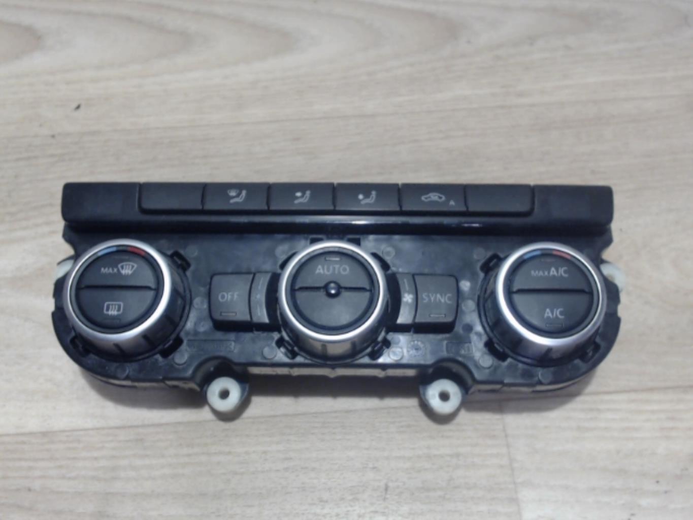 Commande chauffage VOLKSWAGEN BEETLE 2 CABRIO PHASE 1 Essence - 1