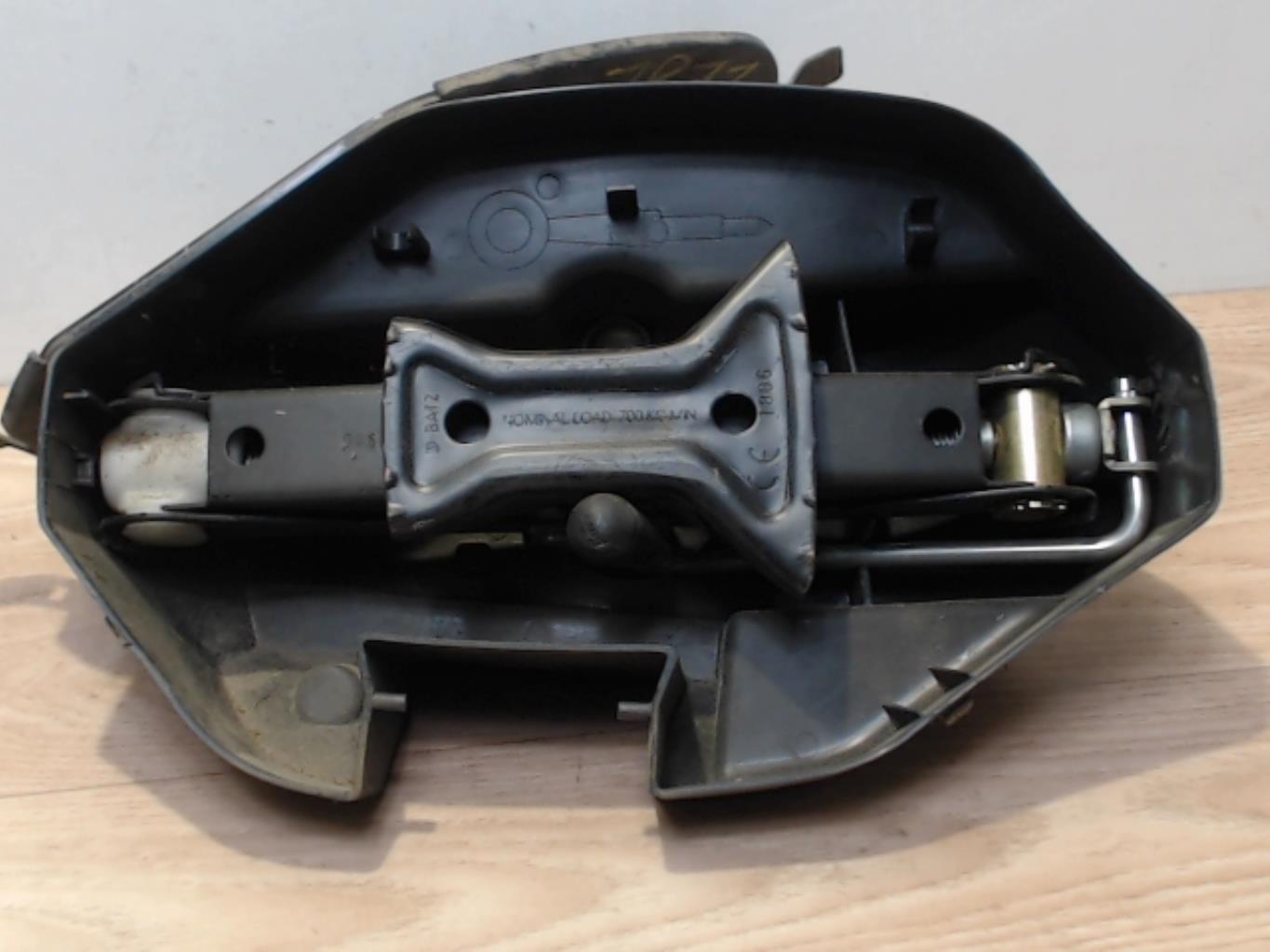 Cric CITROEN C2 PHASE 1 Diesel - 1