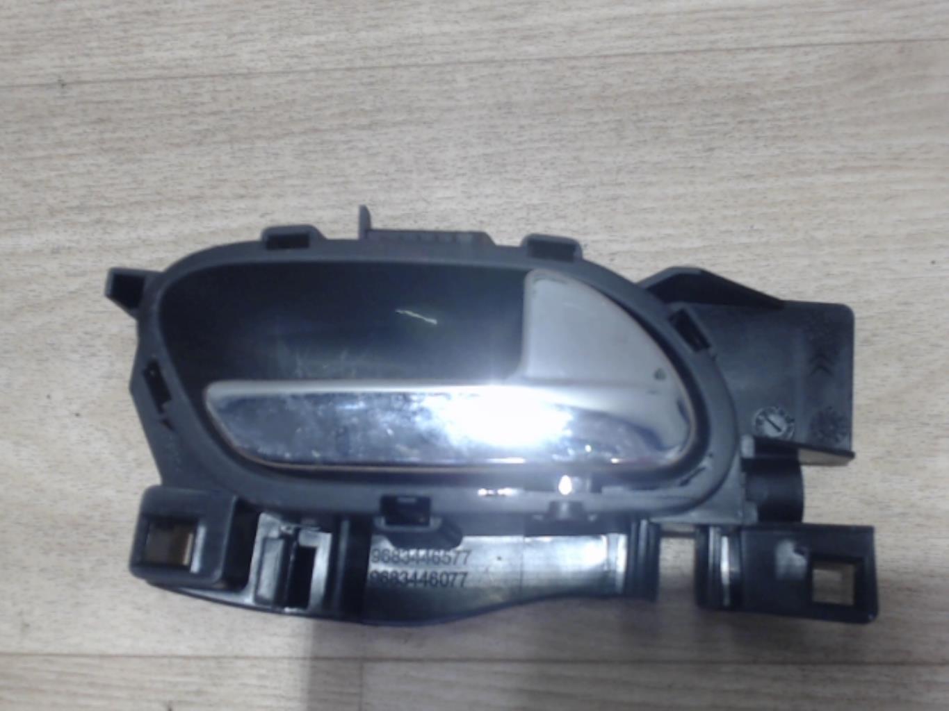Poignee interieur arriere droit CITROEN C3 2 PHASE 1 Diesel - 1