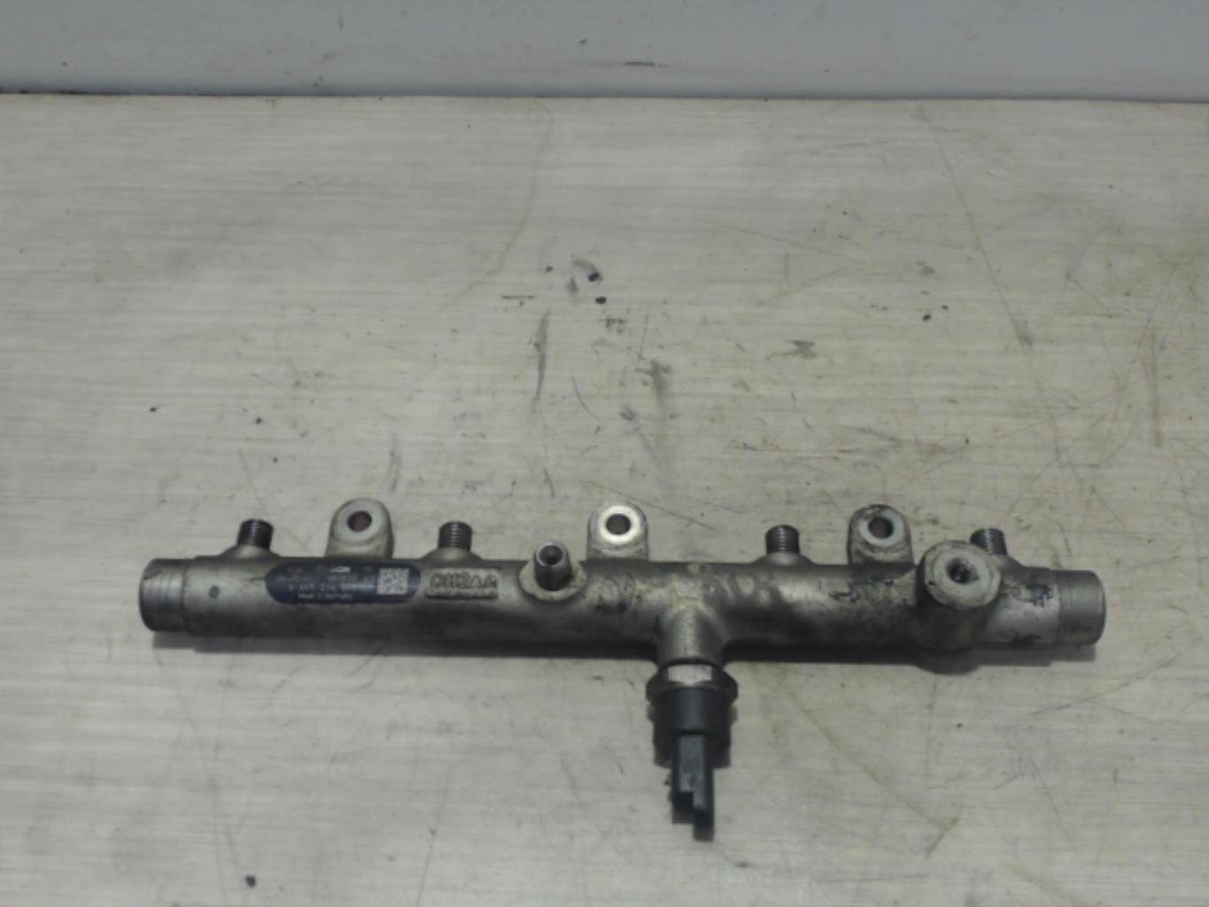 Rampe injection AUDI A4 1 PHASE 1 Diesel - 1