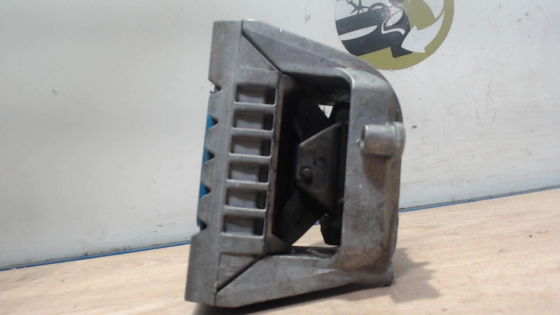 Support moteur VOLKSWAGEN GOLF 5 Diesel - 1