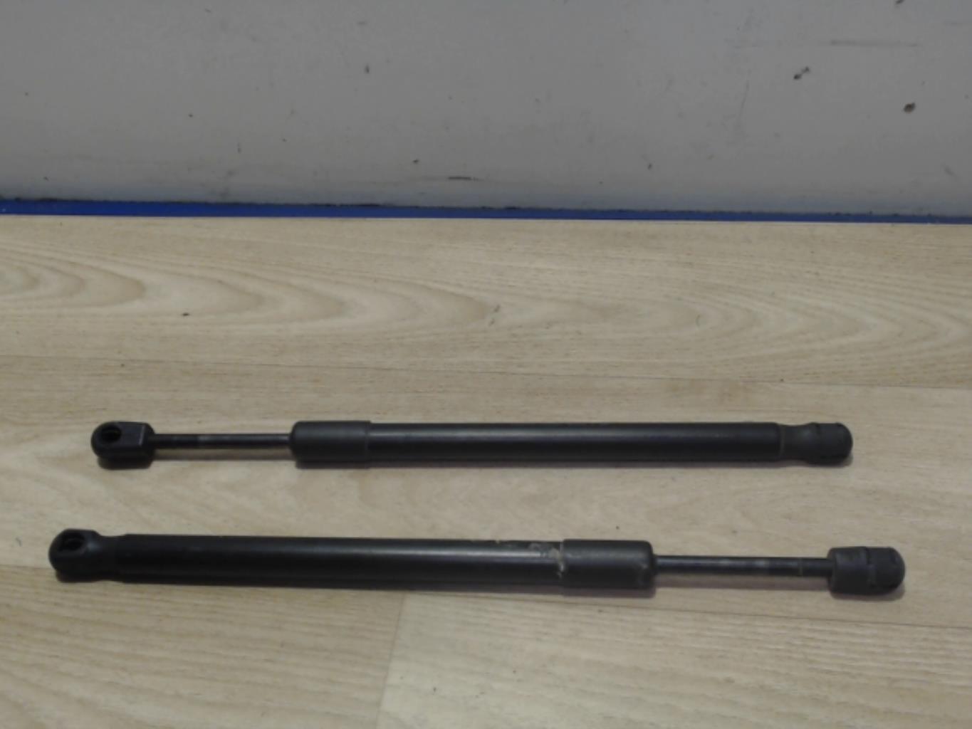 Verin de coffre VOLKSWAGEN BEETLE 2 CABRIO PHASE 1 Essence - 1