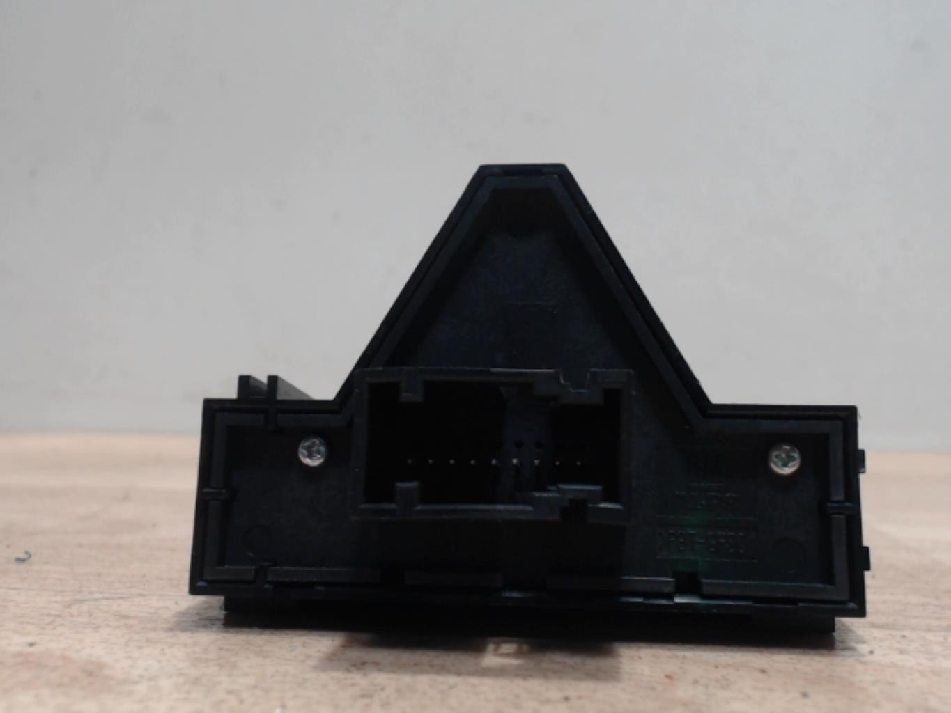 Bouton de warning OPEL CORSA D PHASE 1 Diesel - 1