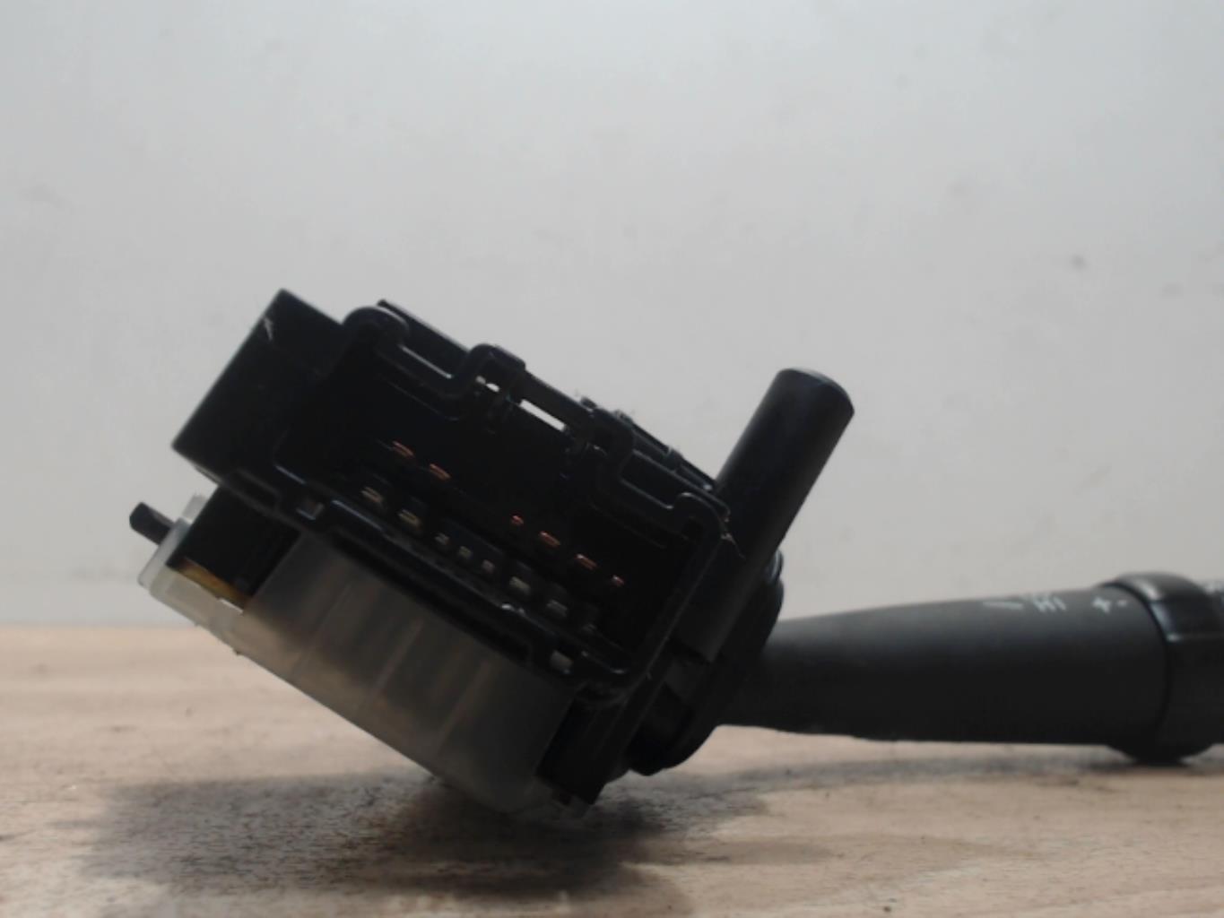 Commodo d'essuie glaces TOYOTA COROLLA VERSO 2 PHASE 2 Diesel - 1