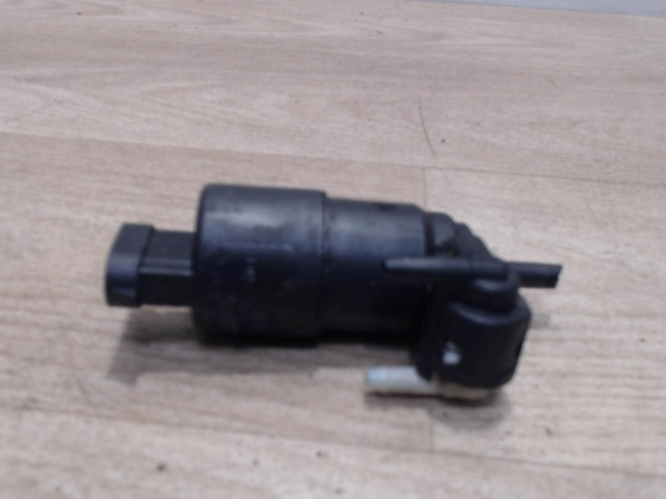 Pompe lave glace avant VOLKSWAGEN GOLF PLUS PHASE 1 Diesel - 1