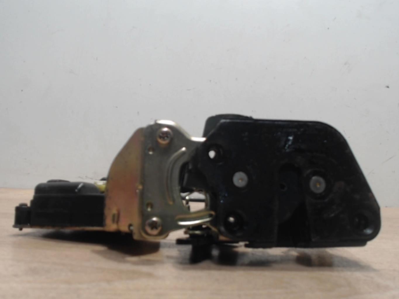 Serrure arriere gauche HYUNDAI MATRIX PHASE 1 Diesel - 1