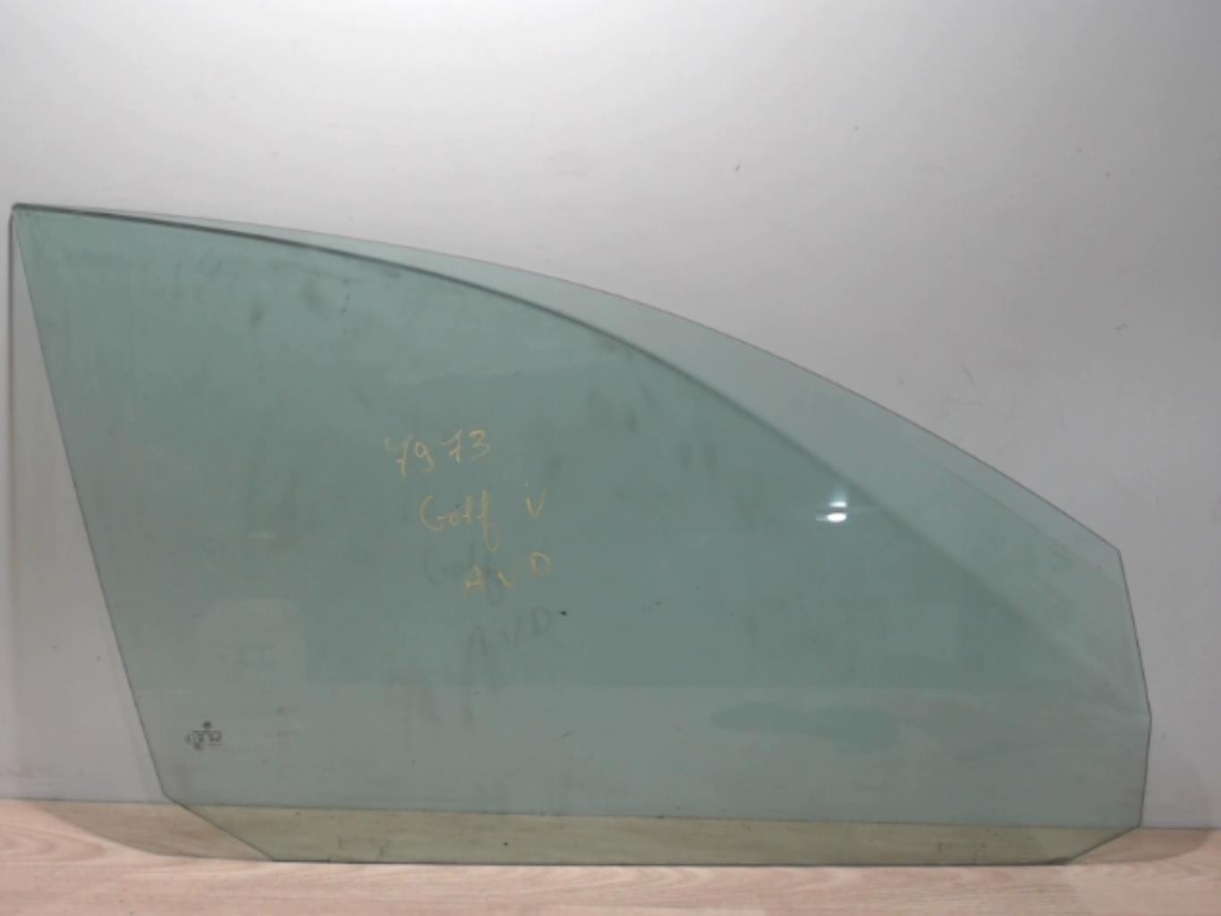 Vitre avant droit VOLKSWAGEN GOLF 5 Diesel - 1