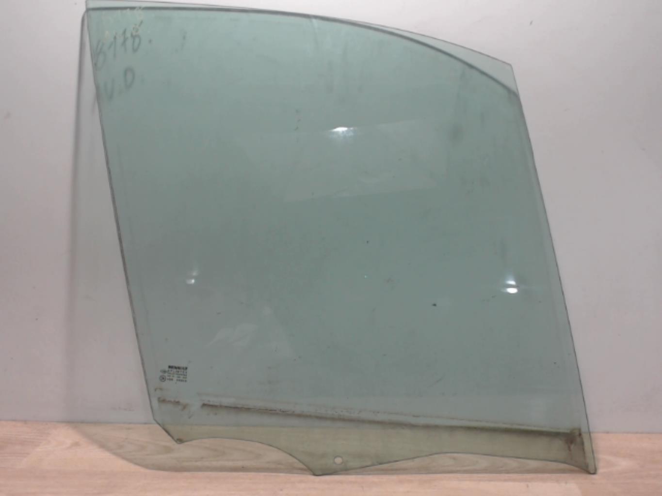 Vitre avant droit RENAULT SCENIC 2 PHASE 1 Diesel - 1