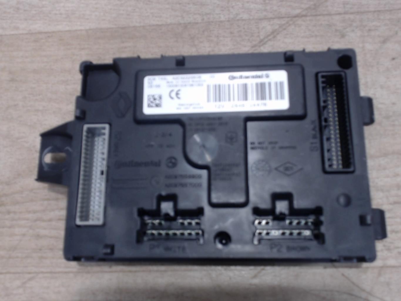 Boitier de centralisation RENAULT CLIO 4 PHASE 2 Diesel - 1