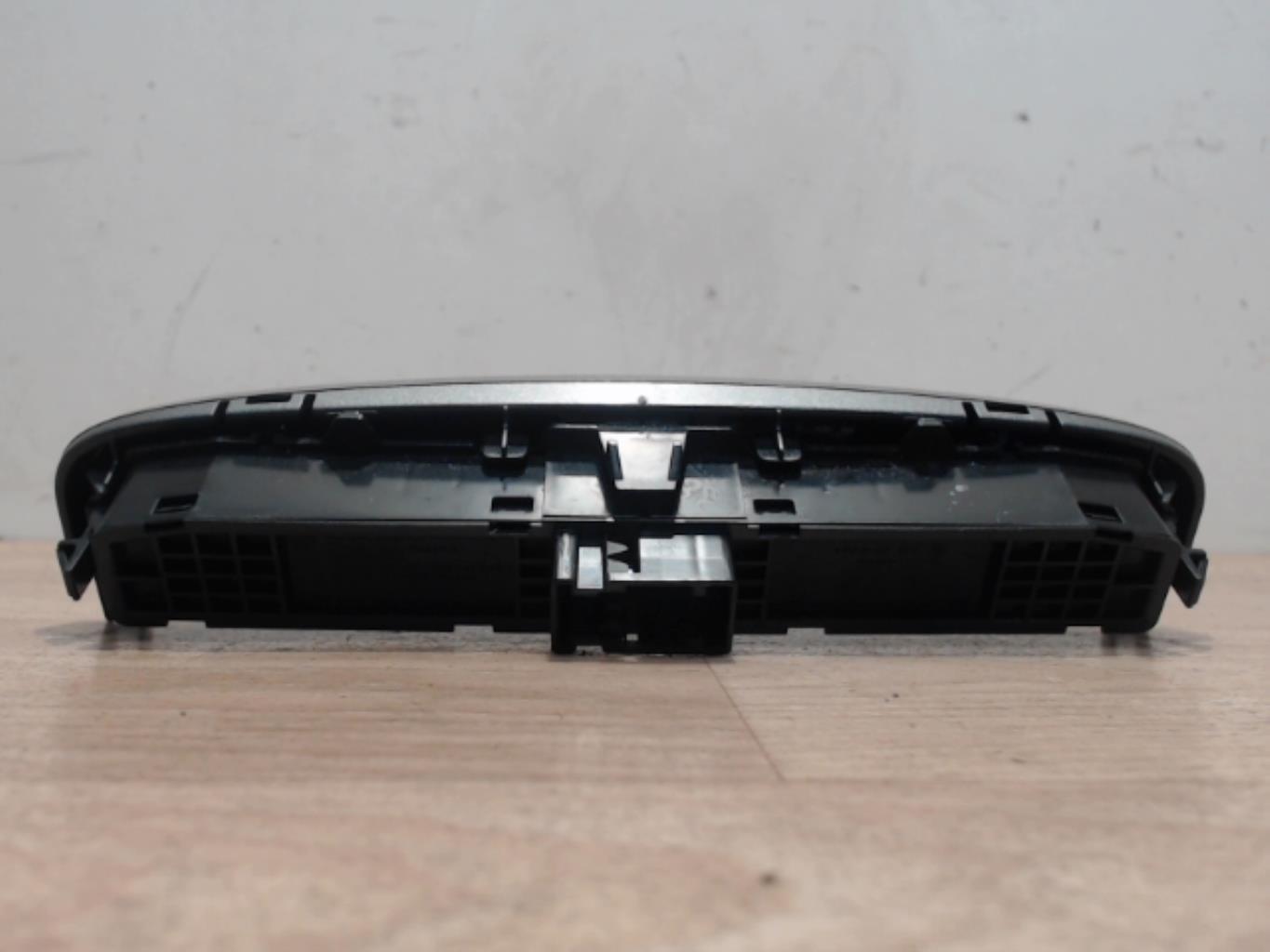 Bouton de warning PEUGEOT 308 1 PHASE 1 Diesel - 1