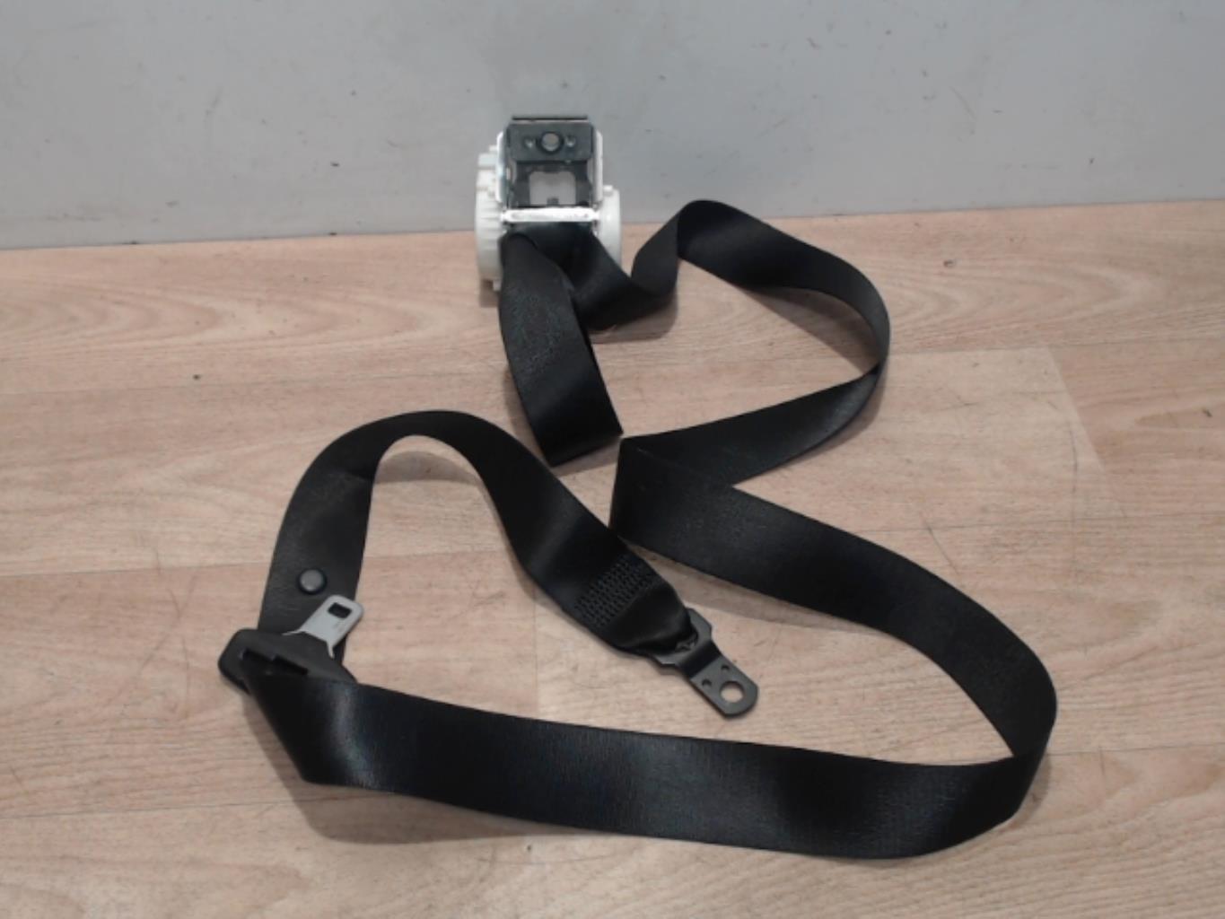 Ceinture arriere droit BMW X3 E83 PHASE 2 Diesel - 1