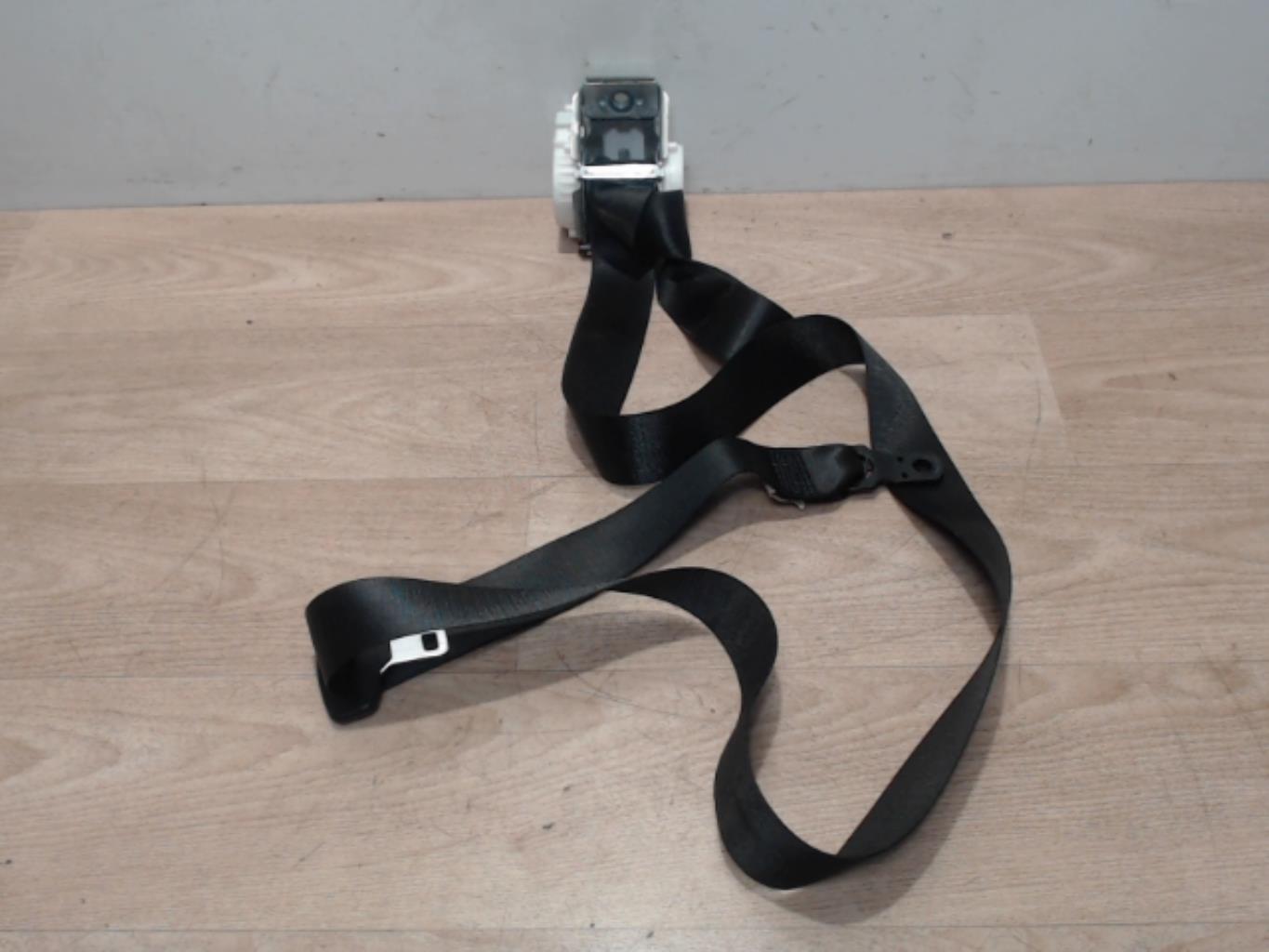 Ceinture arriere gauche BMW X3 E83 PHASE 2 Diesel - 1